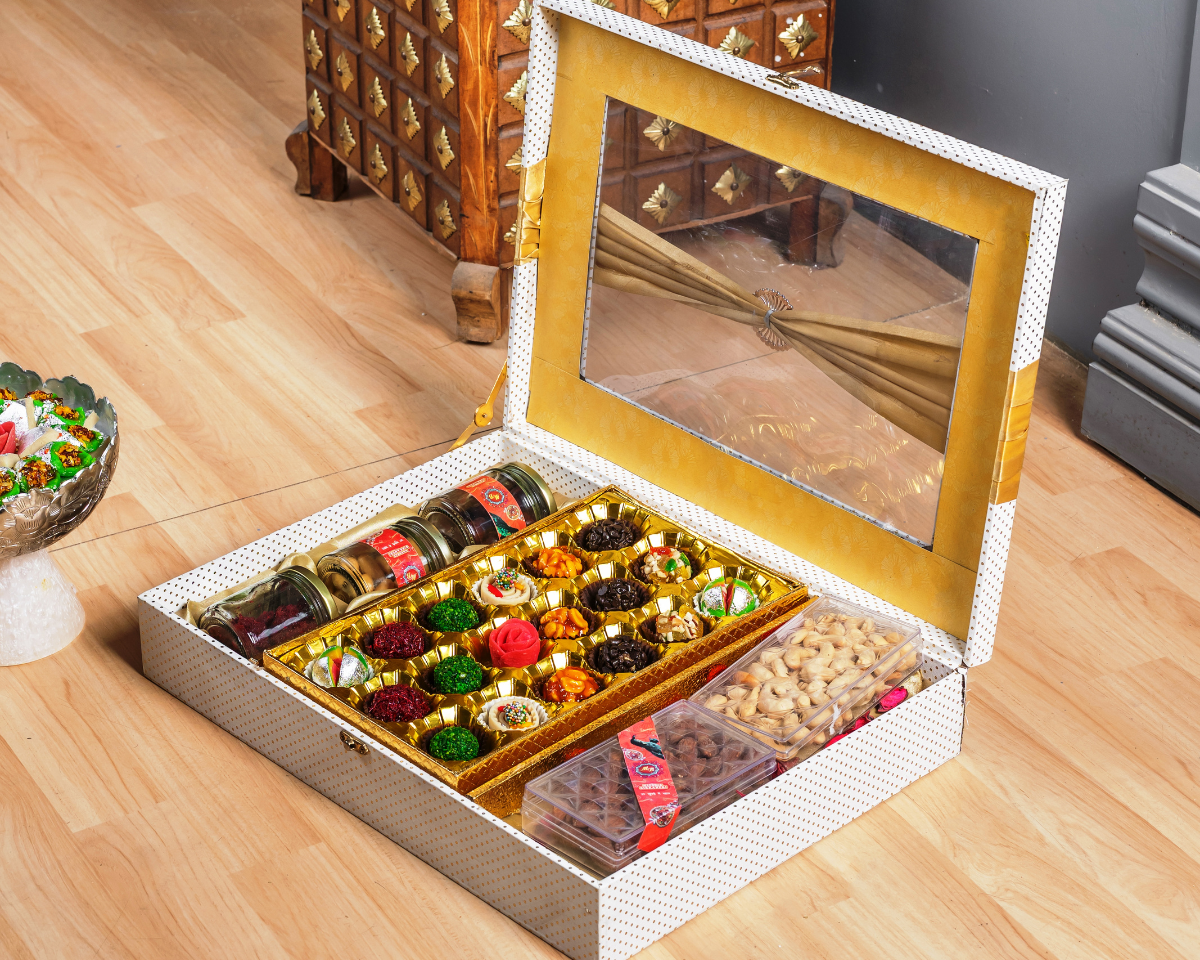 Royal Gifts for Royal Unions Box